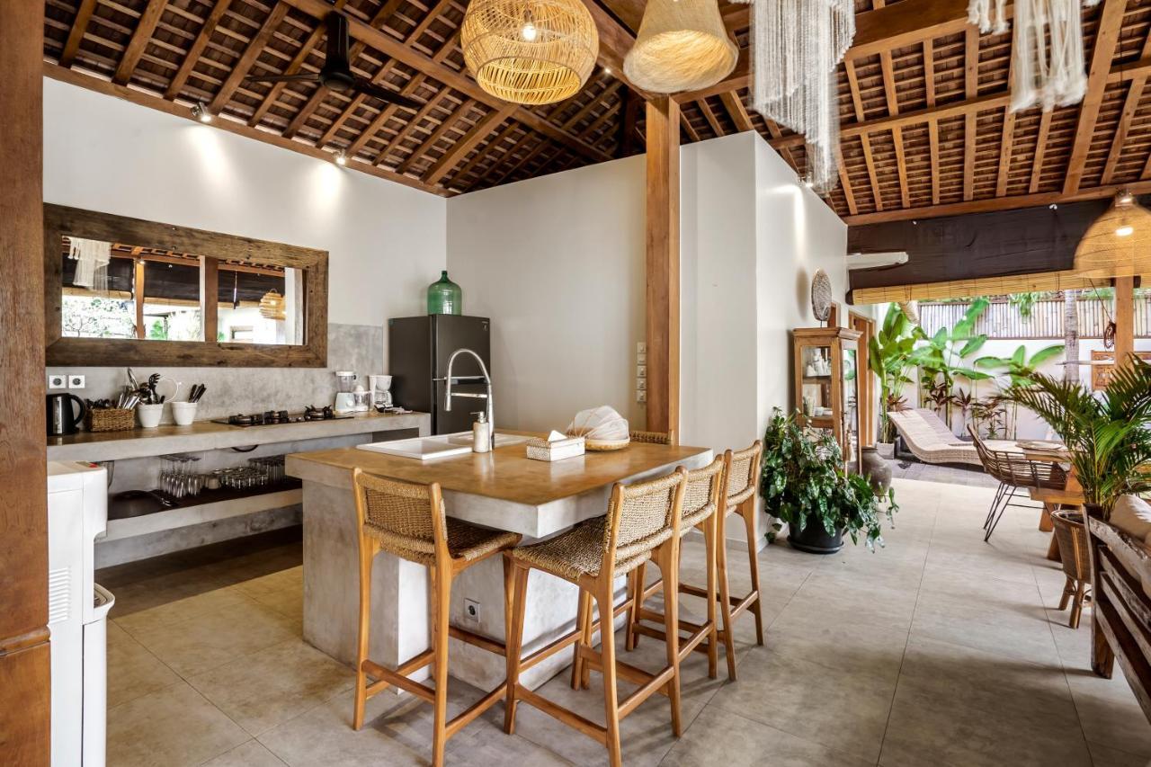 Villa Nabi By Alfred In Bali เซมินยัค ภายนอก รูปภาพ